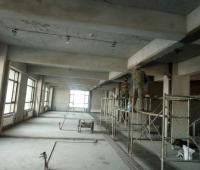 2018年万科地产哈尔滨项目部办公室现场施工照片。